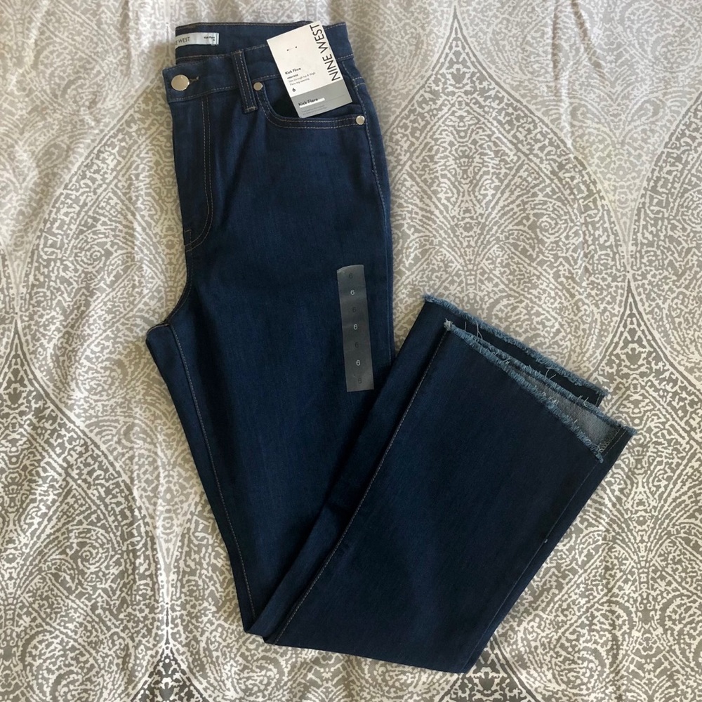 NWT Nine West Cropped Kick Flare Jeans Size 6